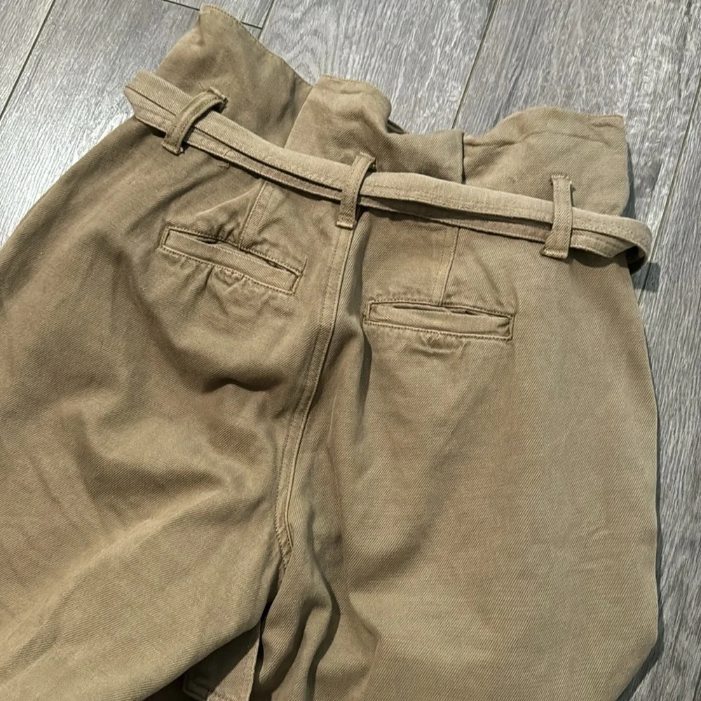 BLANKNYC Paperbag Jogger in Sand Storm 26 - Picture 5 of 5